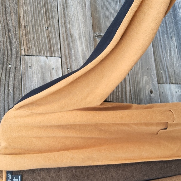 Rachel Zoe Bkack & Camel Colored Jacket Size XL - Picture 5 of 9